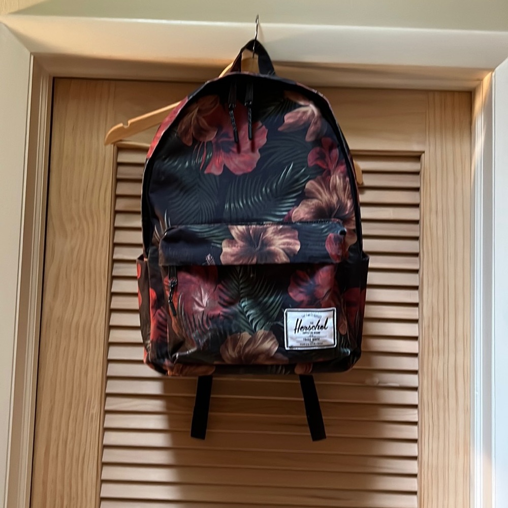 Herschel Supply Co. Classic Backpack Tropical Hibiscus Dark Floral School Bag
